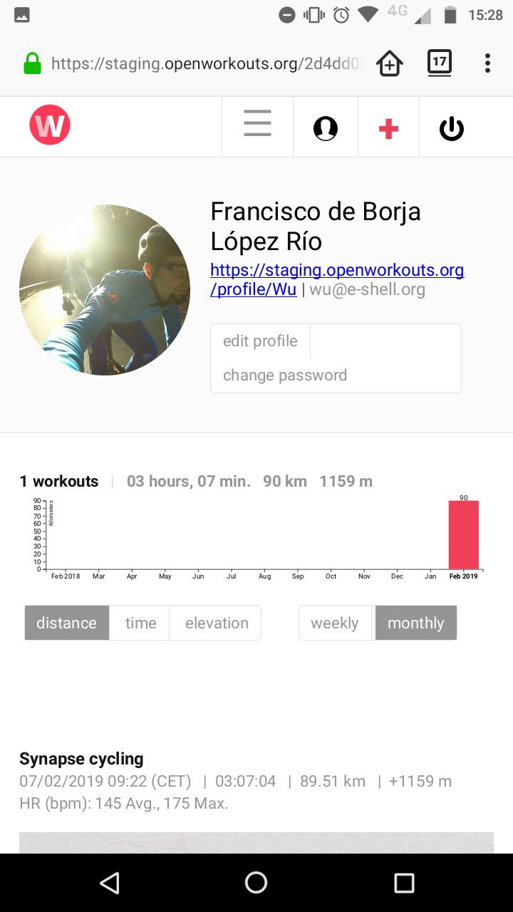 profile page shows stats first, workouts afterwards (mobile phone, vertical oriented)